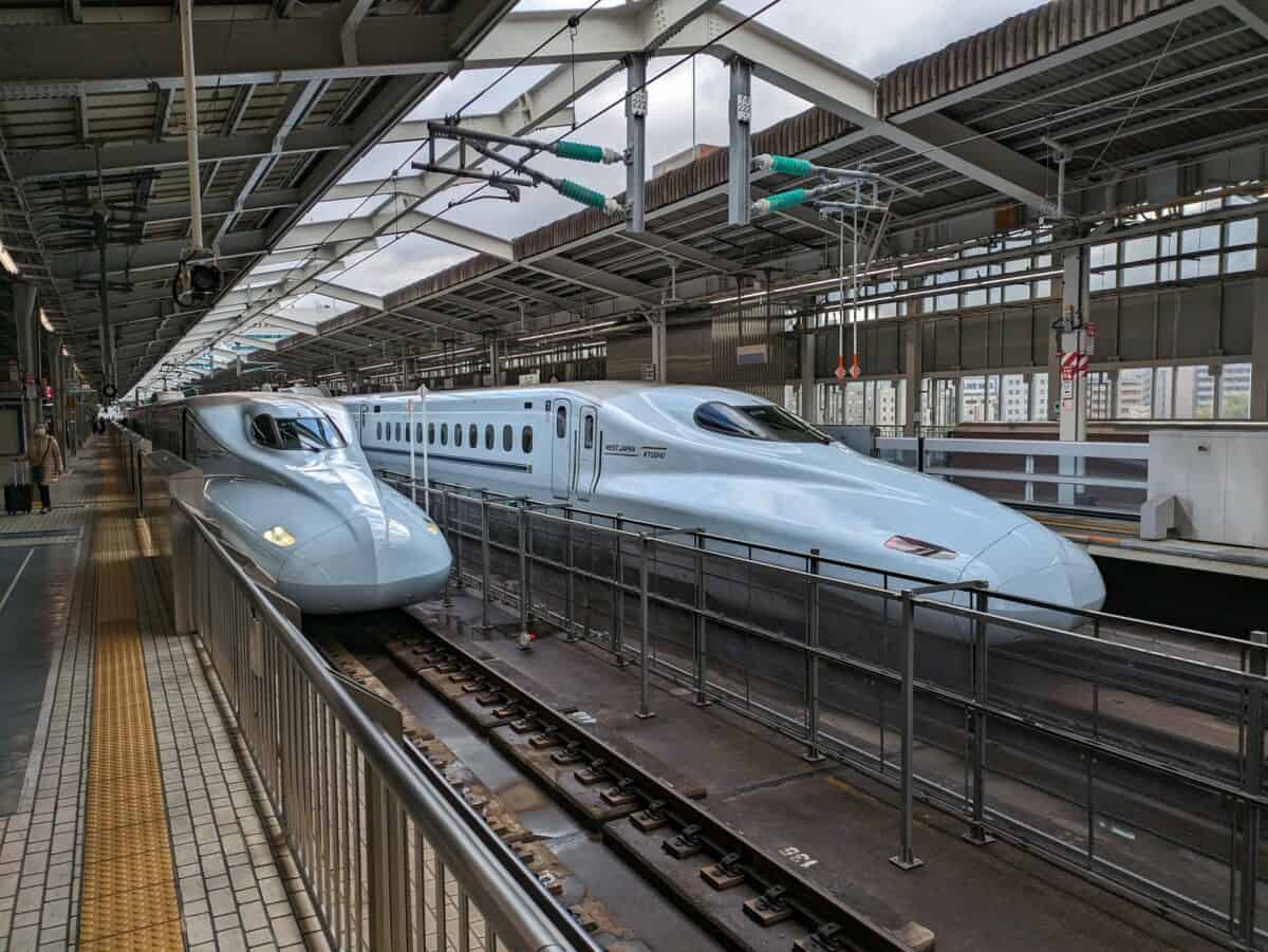 Shinkansen Bullet Train – Osaka to Hiroshima – TIMEtoMOSEY